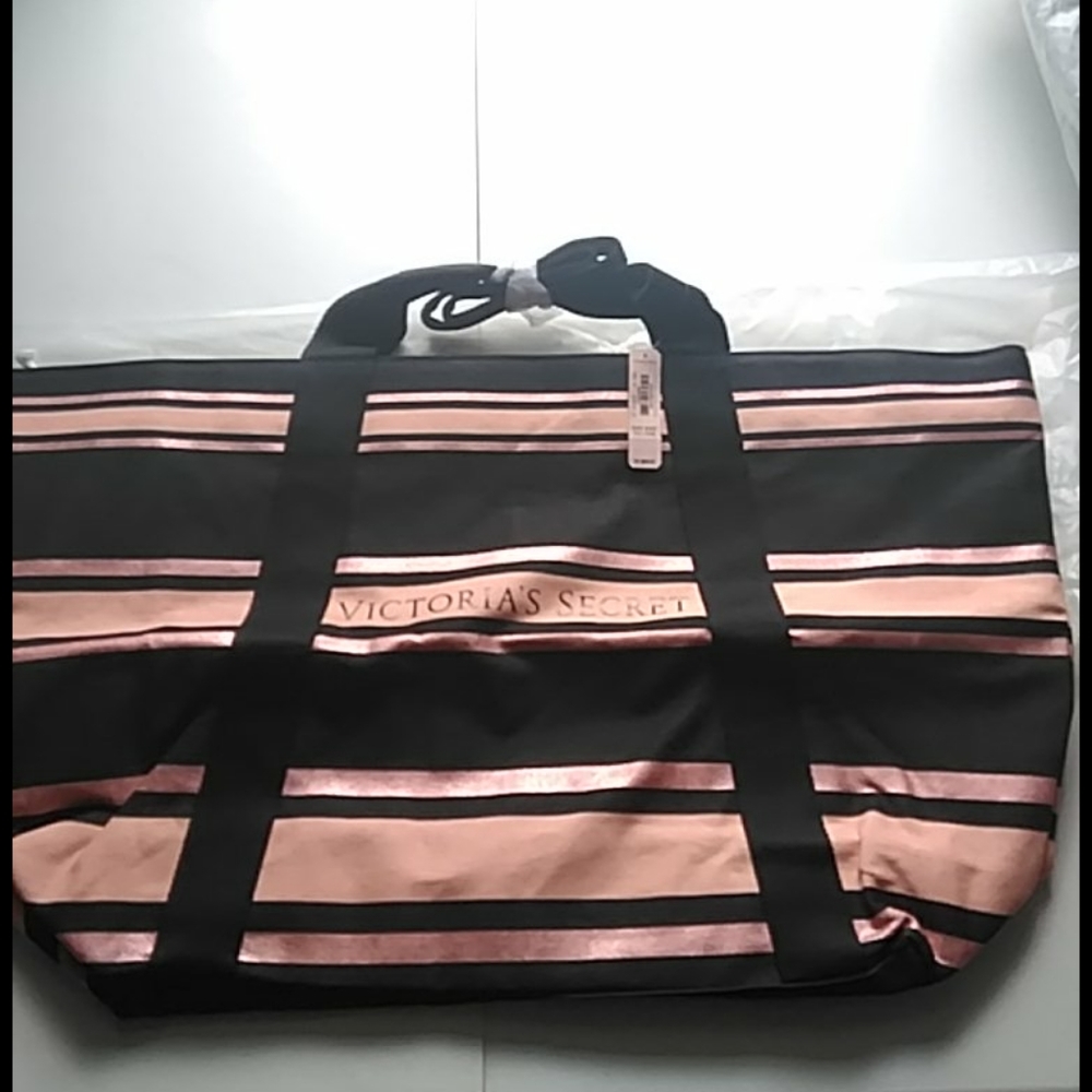 VS .. bag/tote.. NWT